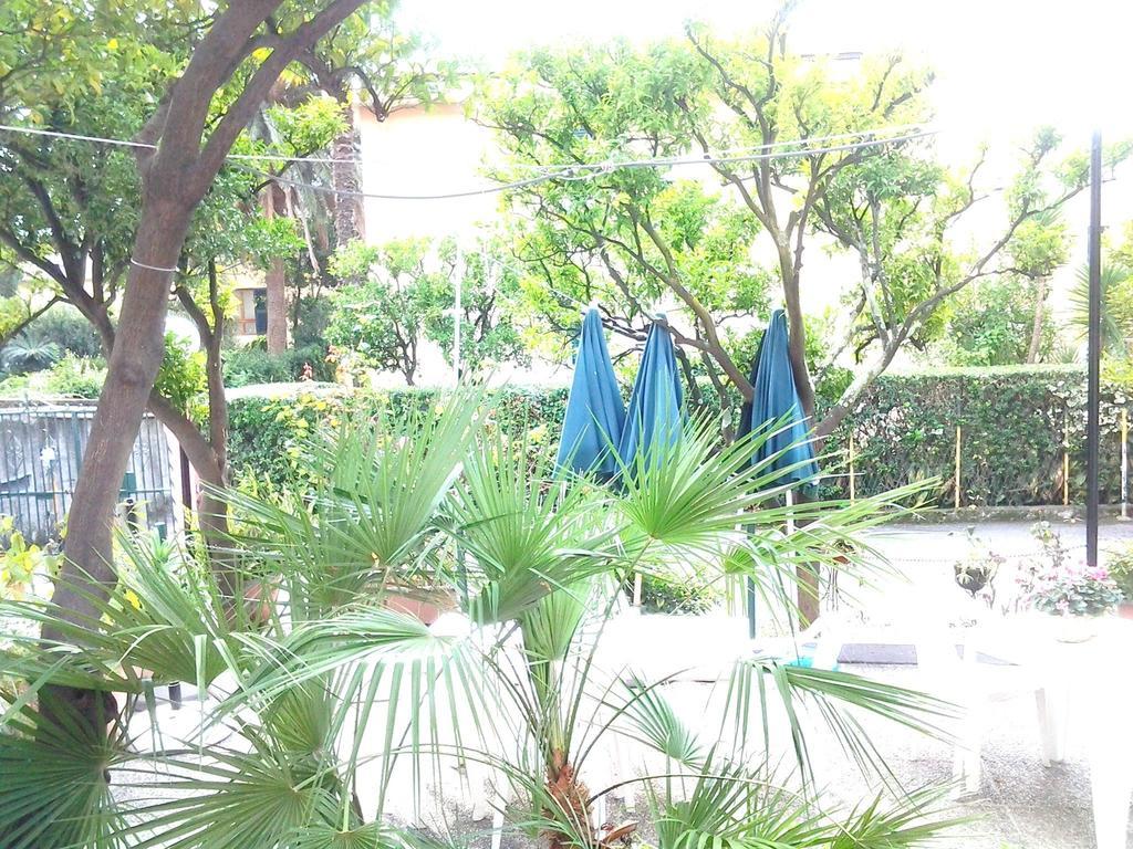 Hotel Piccolo Eden 네르비 외부 사진